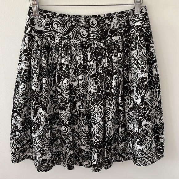 NYGARD | patterned skirt - Picture 3 of 5